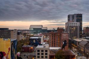 moxy houston downtown
