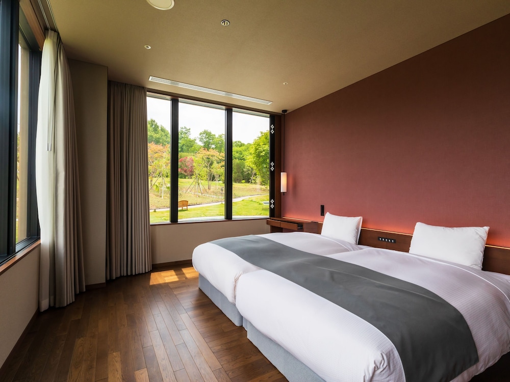 lake toya tsuruga resort hikari no uta