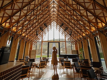 lake toya tsuruga resort hikari no uta