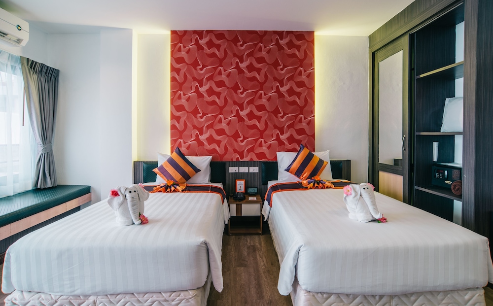icheck inn chill patong