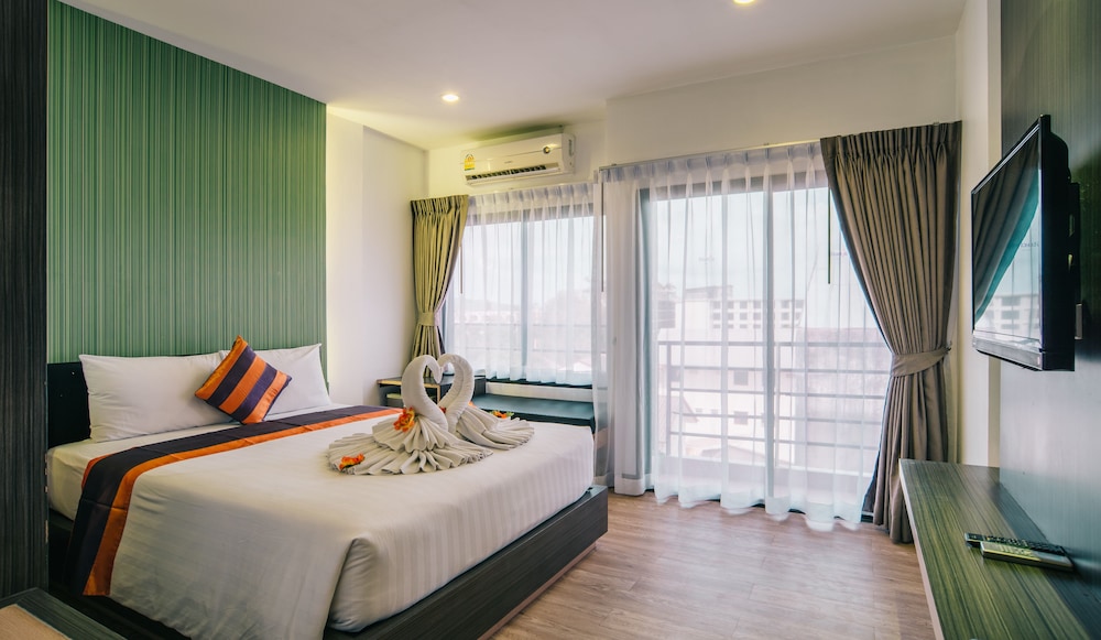 icheck inn chill patong