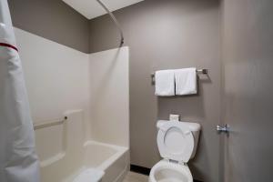 red roof inn marston