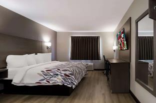 red roof inn marston