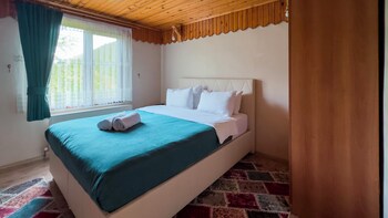 abant zumrut dag evi