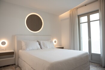 tzanis resort