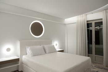tzanis resort