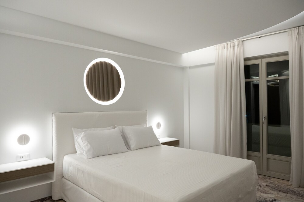 tzanis resort