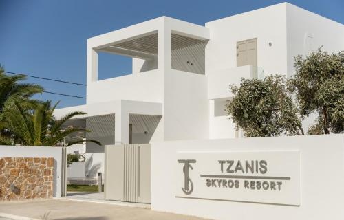 tzanis resort