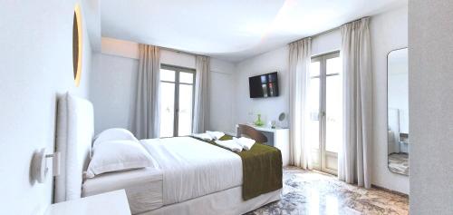 tzanis resort