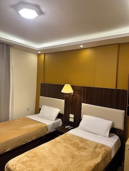 petra town check inn