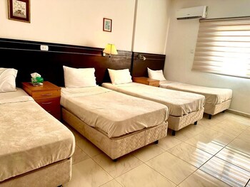 petra town check inn