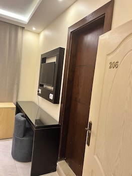 petra town check inn