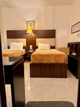 petra town check inn