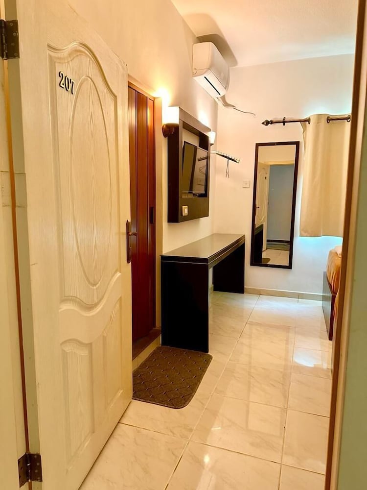 petra town check inn