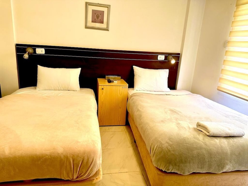 petra town check inn