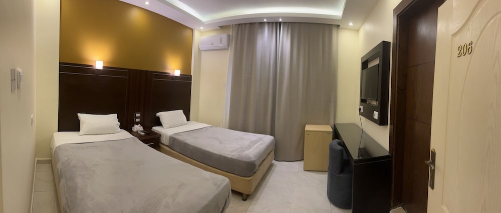 petra town check inn