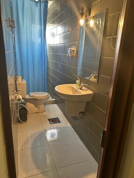 petra town check inn