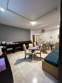 petra town check inn