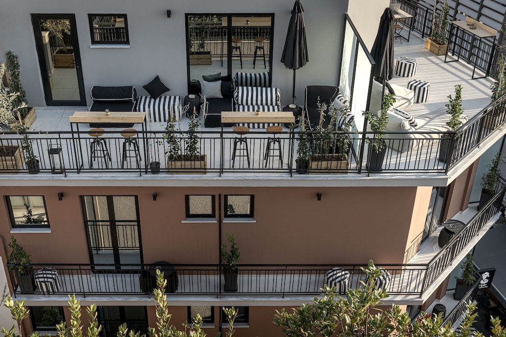 clyde athens by ninandbau