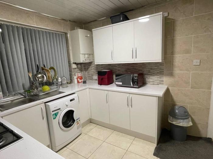 impeccable 3 bed house in birmingham