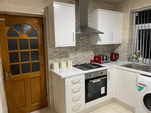 impeccable 3 bed house in birmingham