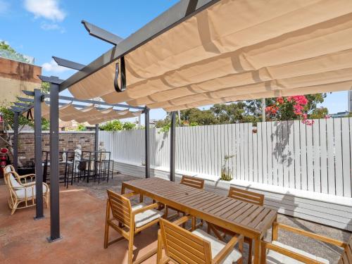 venus potts point hostel women only
