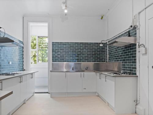 venus potts point hostel women only