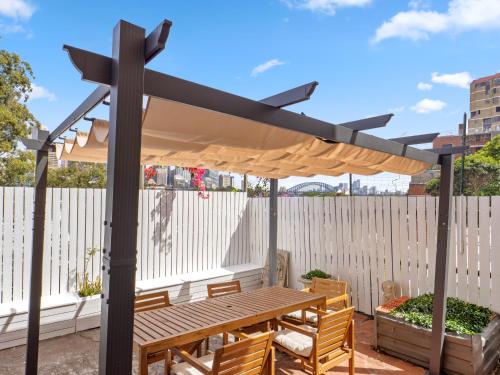 venus potts point hostel women only