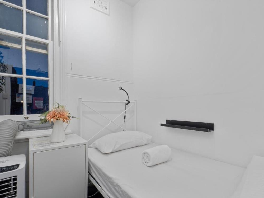 venus potts point hostel women only