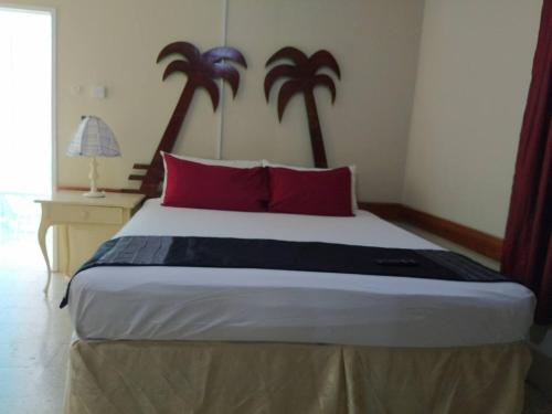 entire 6 bedroom villa free parking with fast wifi