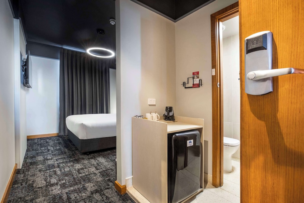 nightcap at empire hotel