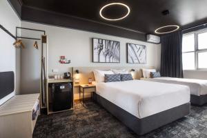 nightcap at empire hotel