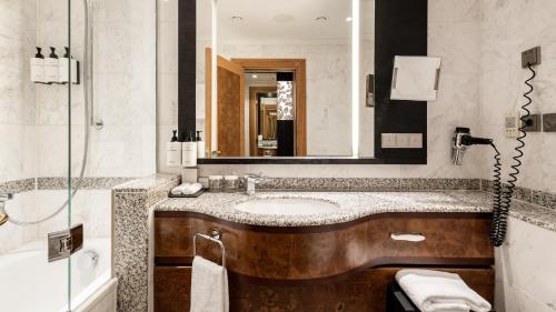 intercontinental berlin by ihg