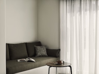 ezio bo luxury living