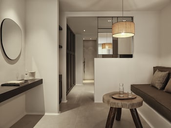 ezio bo luxury living