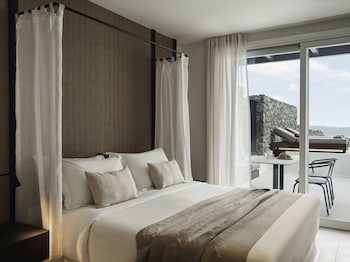 ezio bo luxury living