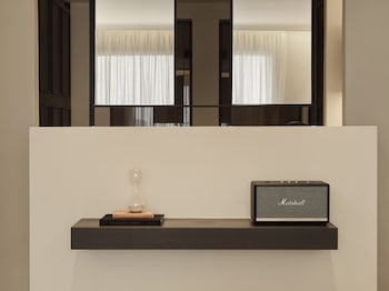 ezio bo luxury living