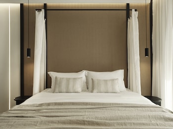 ezio bo luxury living
