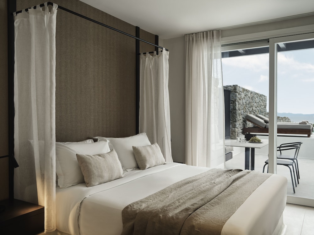 ezio bo luxury living