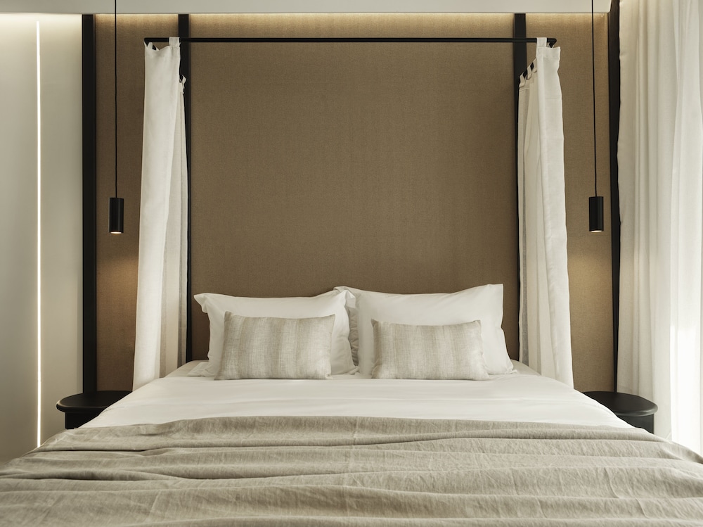 ezio bo luxury living