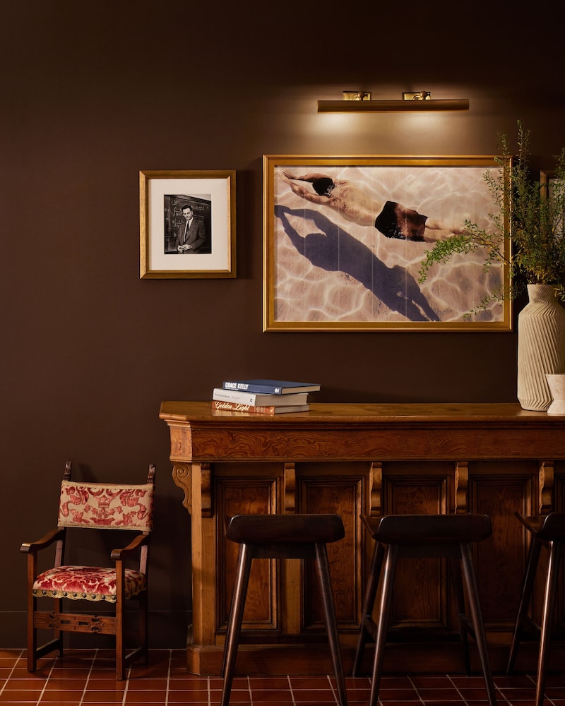 pasadena hotel and pool