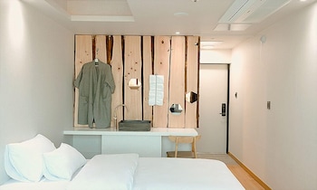 sokcho gallery in stay