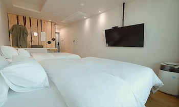 sokcho gallery in stay