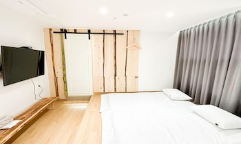 sokcho gallery in stay