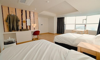 sokcho gallery in stay