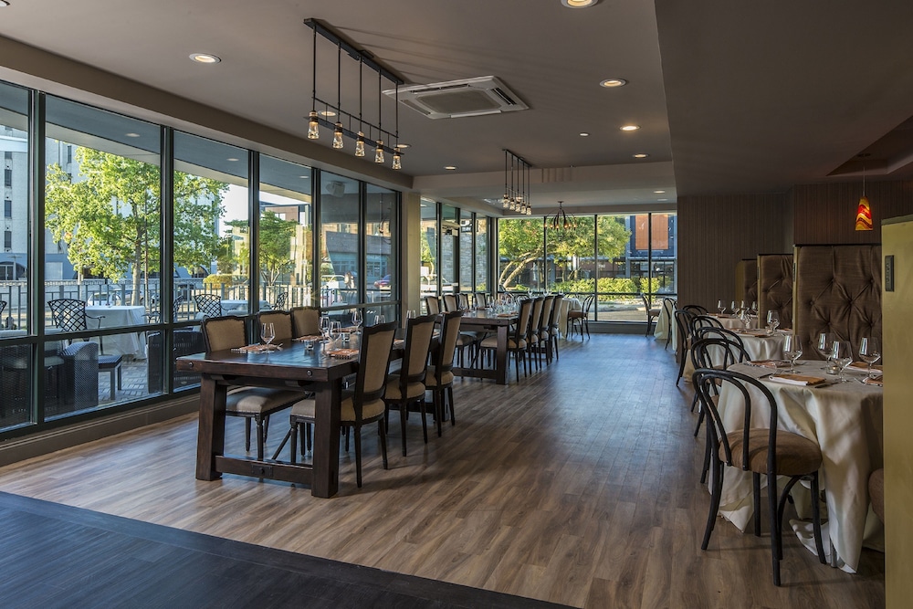 hotel indigo pittsburgh east liberty by ihg