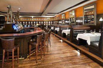 hotel indigo cleveland beachwood by ihg