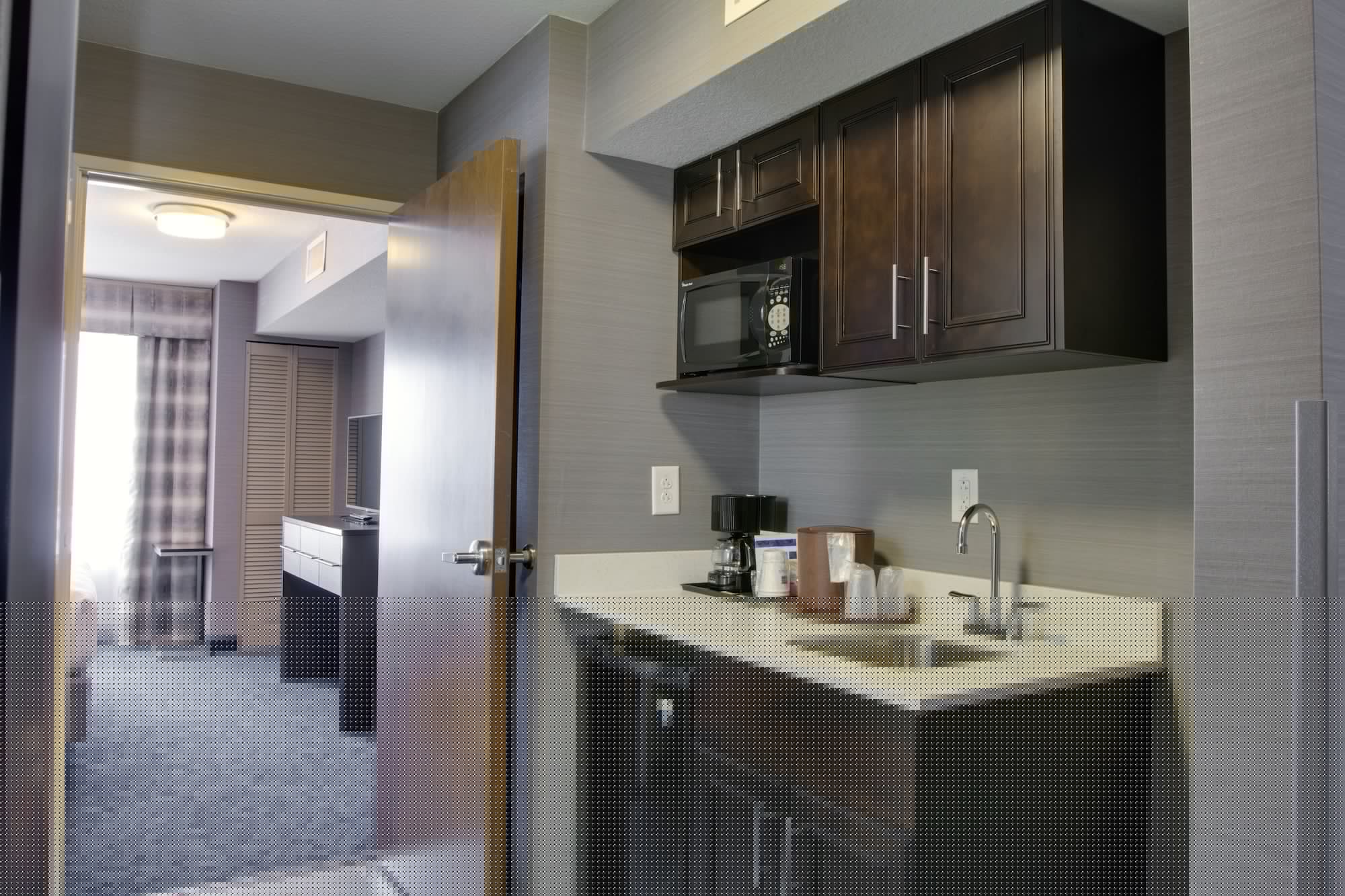 holiday inn express and suites sidney by ihg