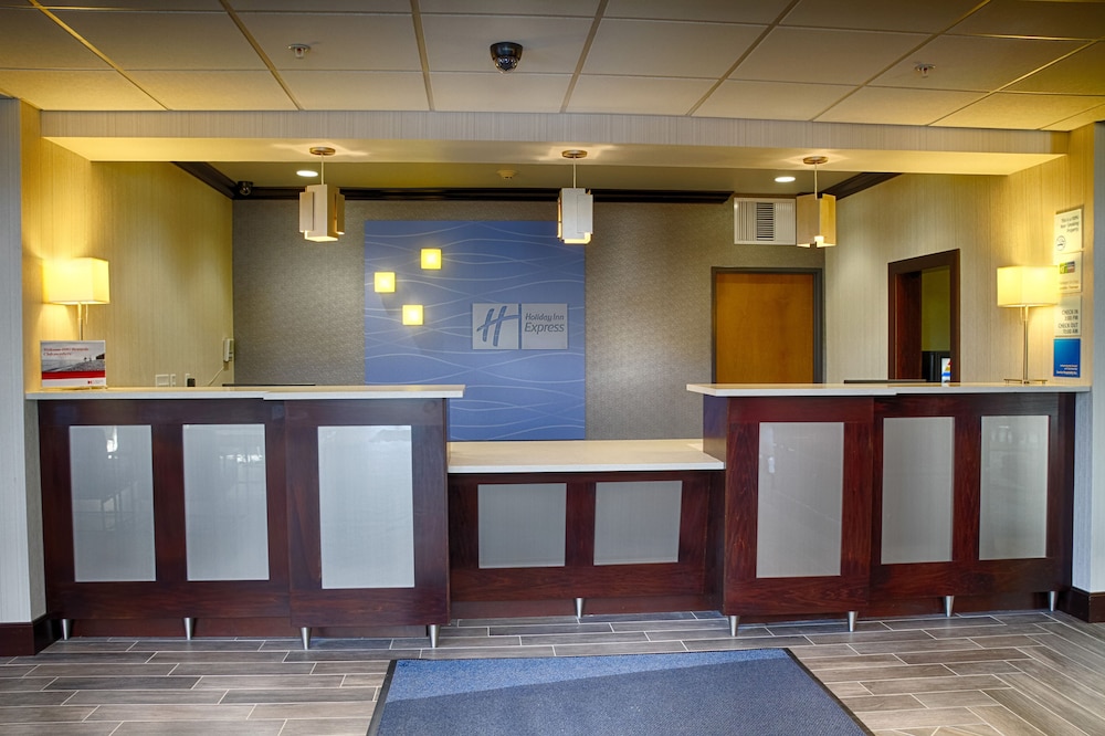 holiday inn express and suites sidney by ihg