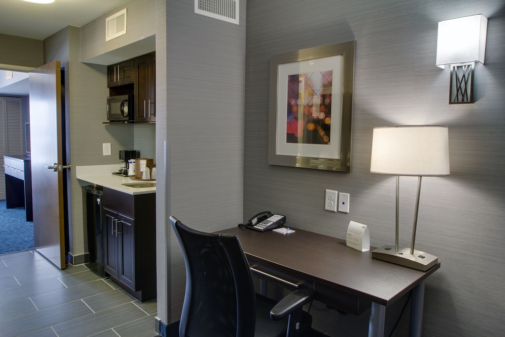 holiday inn express and suites sidney by ihg